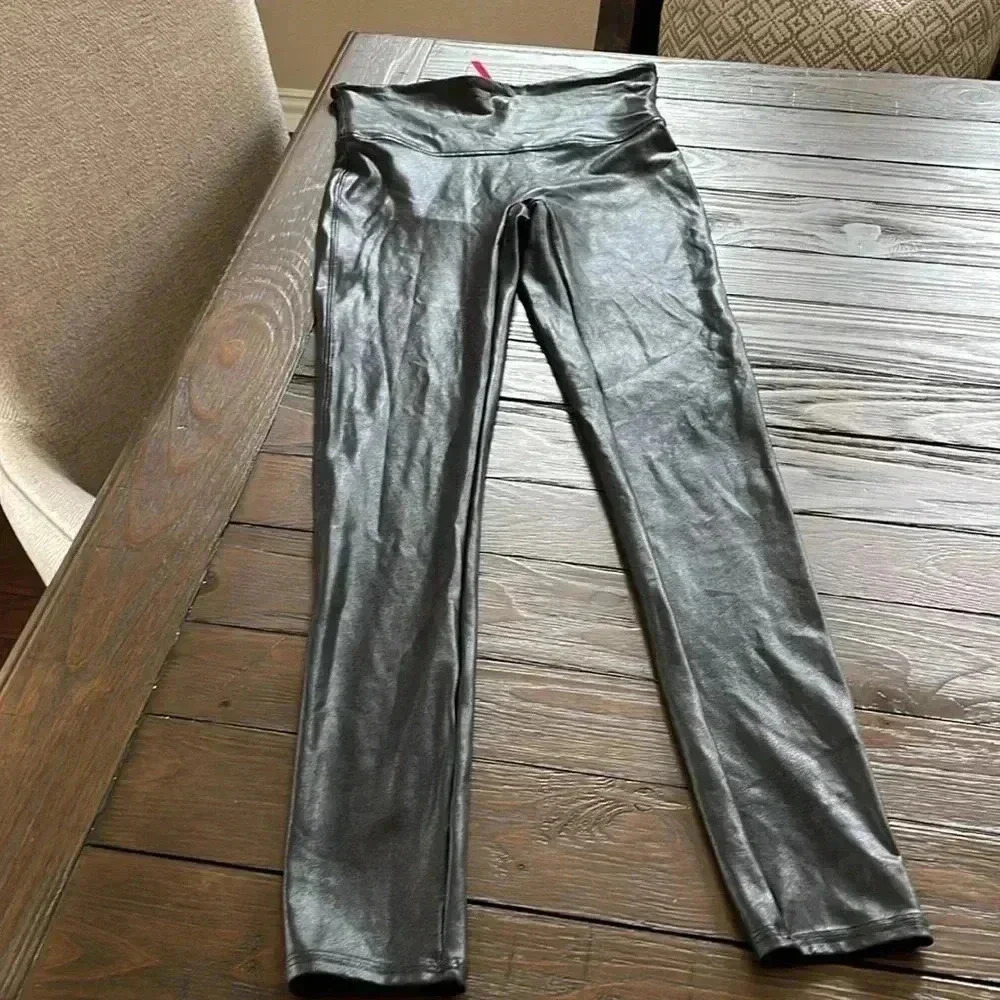 SPANX Black Shiny Leggings and Wide-Leg Pants - Picture 4 of 8